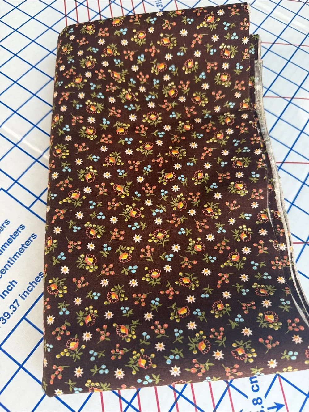 Vintage 1970s Brown Calico Floral Cotton Fabric 3 Yards x 42” Tiny Folk Print